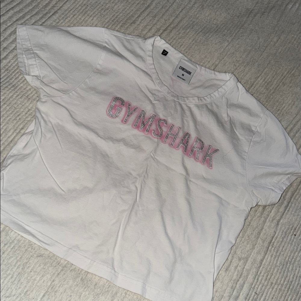 Gymshark Tee with Pink Accents - Picture 3 of 4